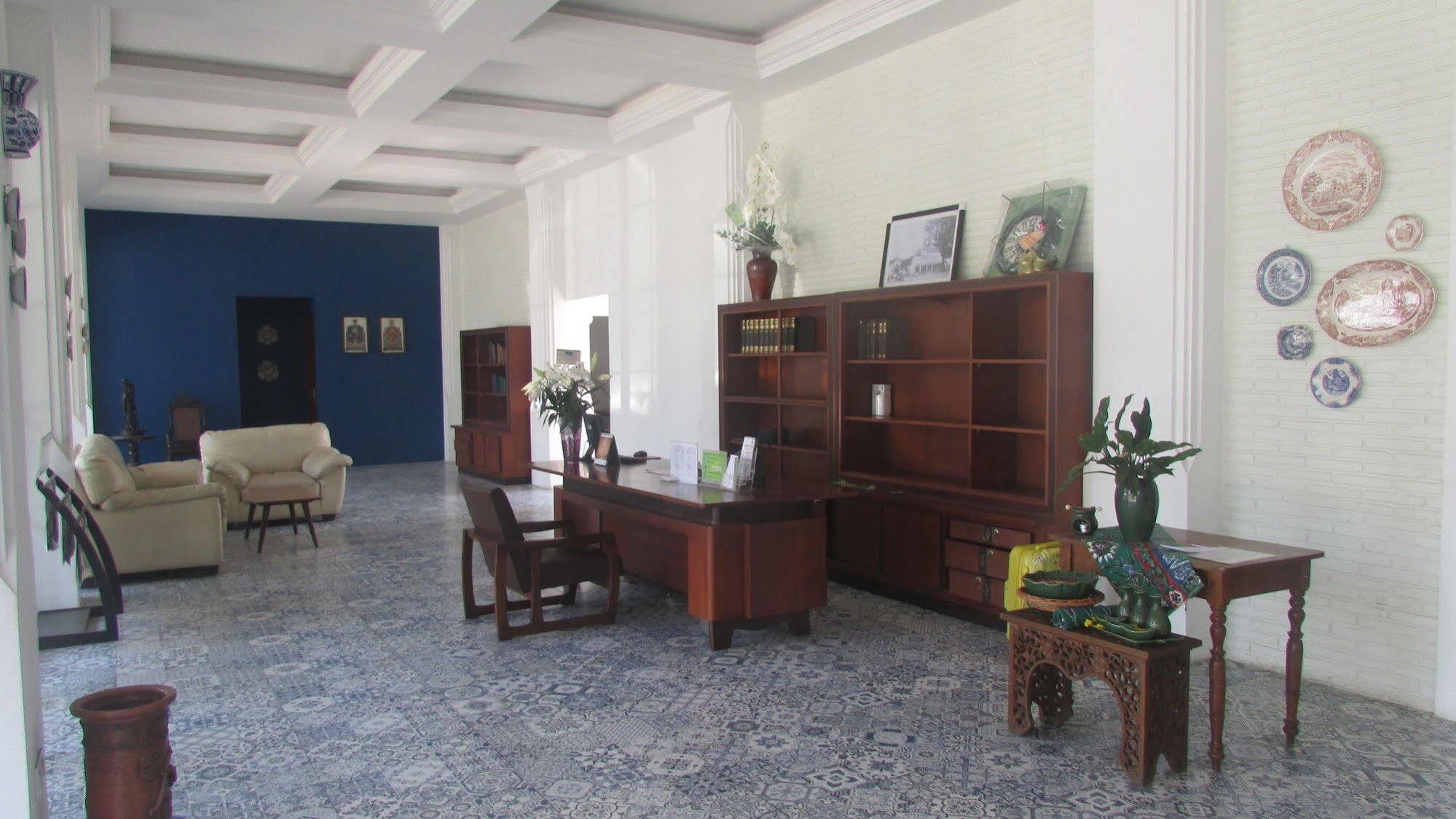 Riche Heritage Hotel Malang Exterior photo